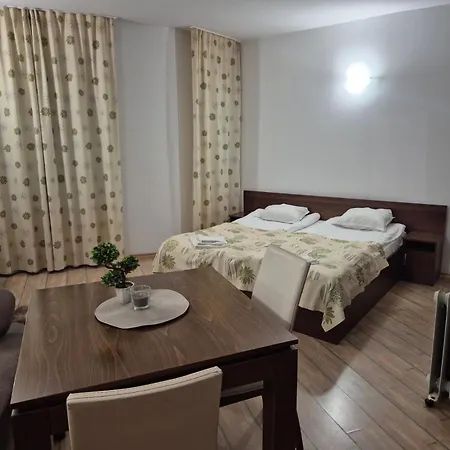 студио 307, к-с стрийм ризорт, *